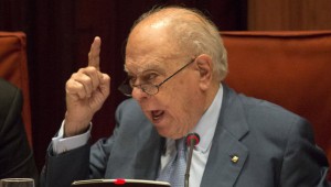 El expresidente de la Generalitat, Jordi Pujol, en la comisión de Asuntos Institucionales del Parlament. Afp / Lluís Gene